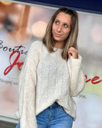 Naloži sliko v pregledovalnik galerij, PLETENKA SOFT HUG
