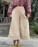 Naloži sliko v pregledovalnik galerij, HLAČE VELVET CHARM
