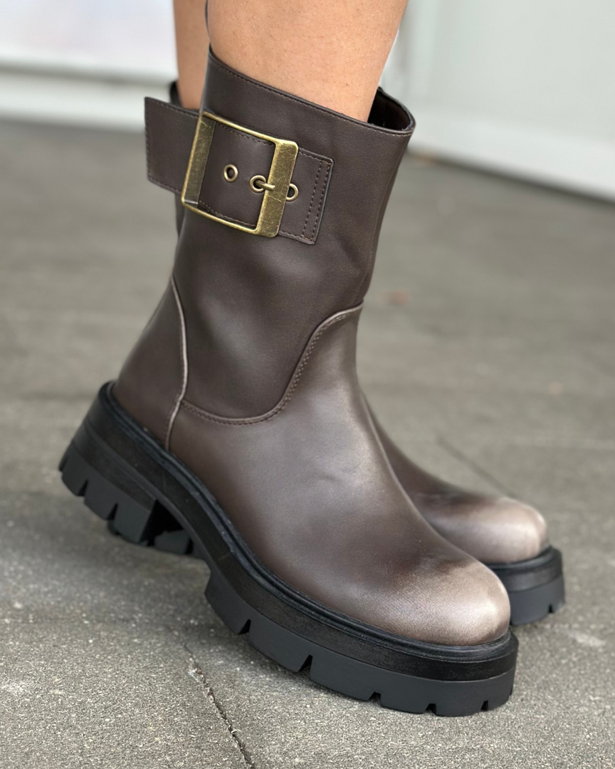 BULERJI  BRONZE BUCKLE