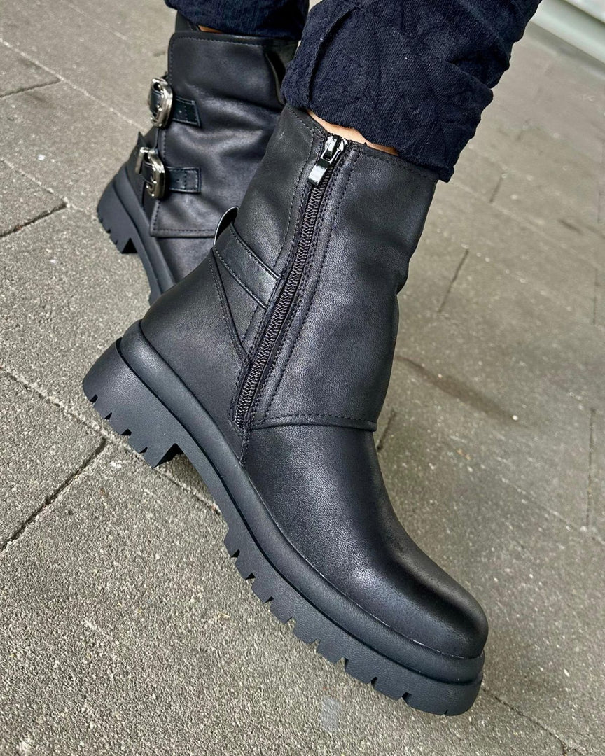 GLEŽNARJI URBAN REBEL