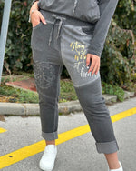 Naloži sliko v pregledovalnik galerij, HLAČE PEACE &amp; SHINE
