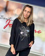 Naloži sliko v pregledovalnik galerij, MAJČKA LUCKY CHARM
