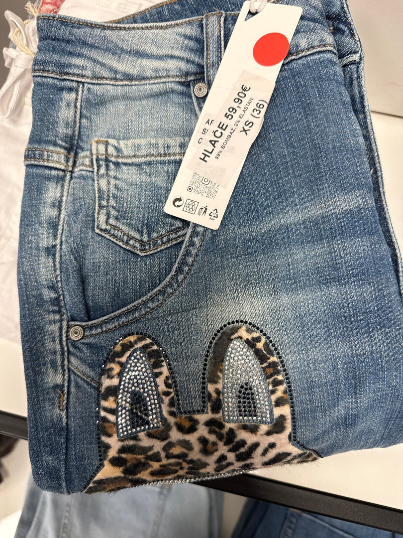 HLAČE JEANS LABUBU