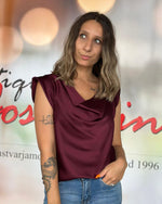 Naloži sliko v pregledovalnik galerij, MAJICA SILKY ELEGANCE
