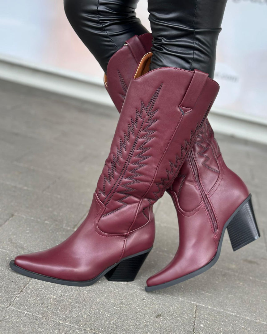 ŠKORNJI WESTERN QUEEN