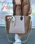 Naloži sliko v pregledovalnik galerij, TORBICA CITY CHARM
