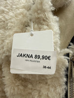 Naloži sliko v pregledovalnik galerij, JAKNA FLUFFY