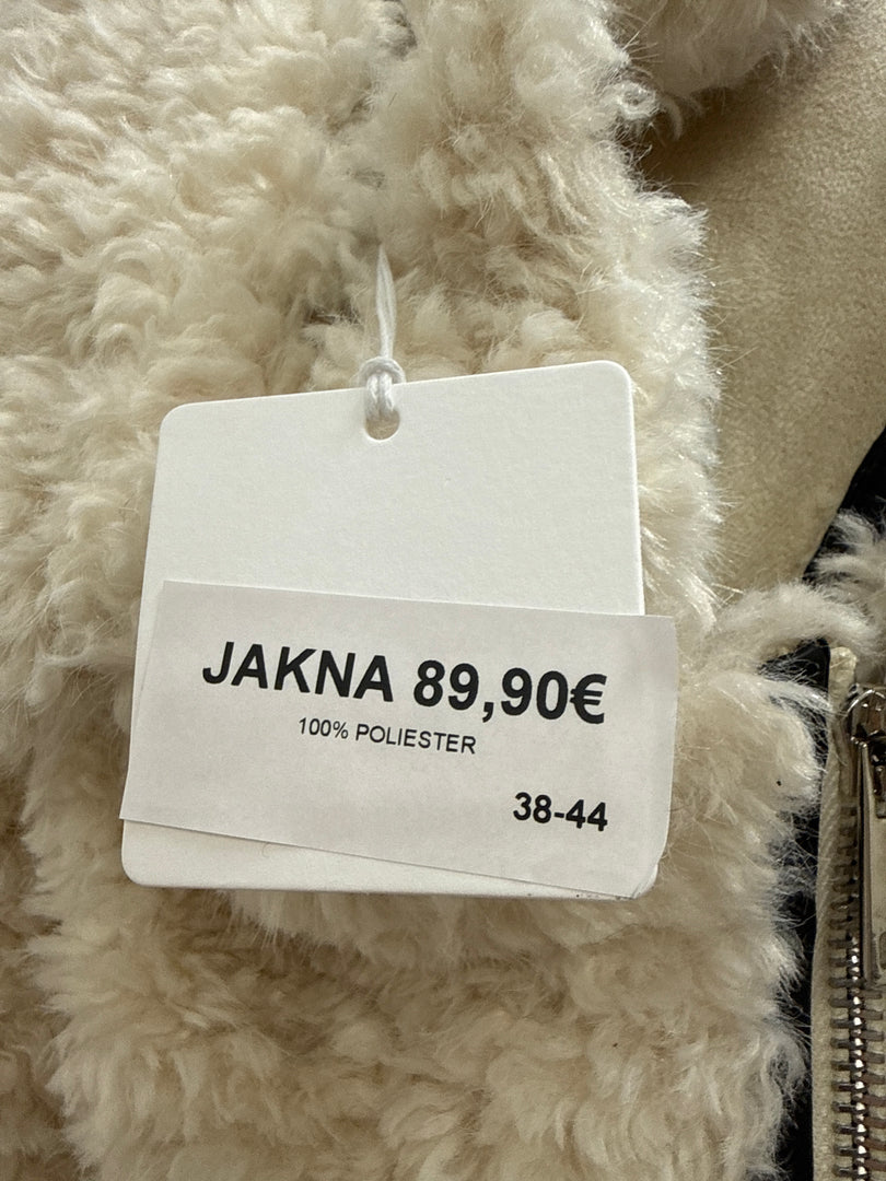 JAKNA FLUFFY