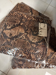 TIL MAJČKA SNAKE