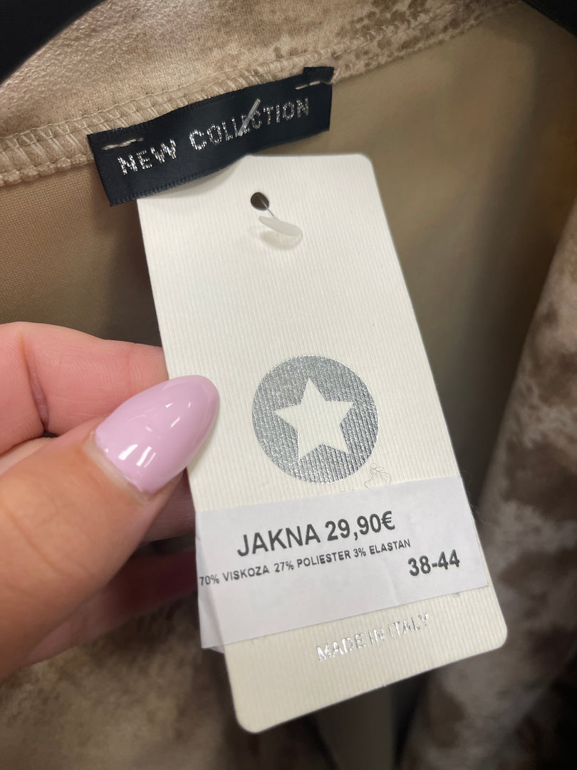 JAKNA MACCHIA